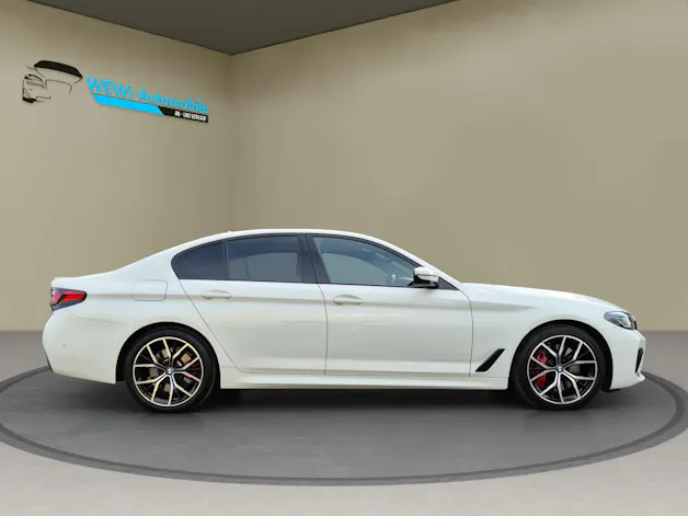 BMW 545e xDrive Pure M Sport Steptronic