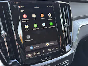 Volvo V60 T8 eAWD Plug in Hybrid Ultra Dark Geartronic