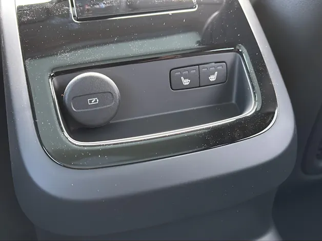 Volvo V60 T8 eAWD Plug in Hybrid Ultra Dark Geartronic