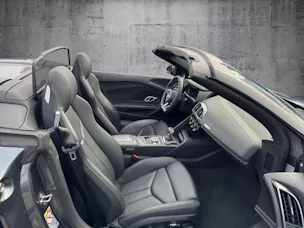 Audi R8 Spyder RWD S-Tronic