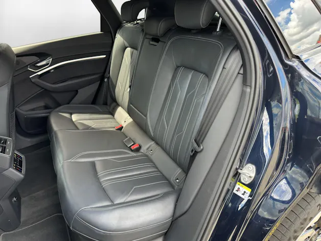 Audi e-tron 55 S Line Black Edition quattro