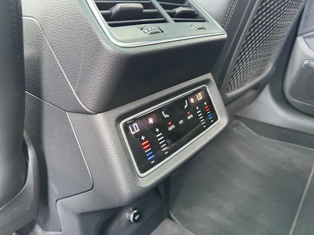 Audi e-tron 55 S Line Black Edition quattro