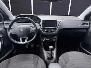 PEUGEOT 208 1.2 Allure