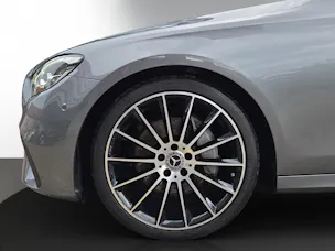 Mercedes-Benz E 220 d T AMG Line 9G-Tronic
