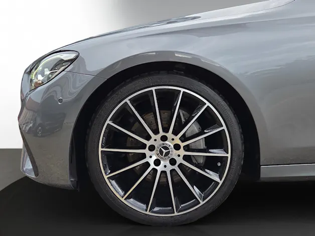 Mercedes-Benz E 220 d T AMG Line 9G-Tronic
