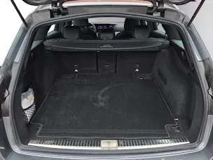 Mercedes-Benz E 220 d T AMG Line 9G-Tronic