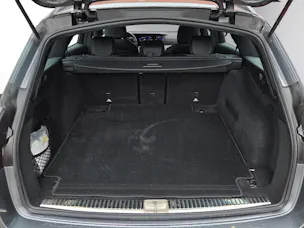 Mercedes-Benz E 220 d T AMG Line 9G-Tronic