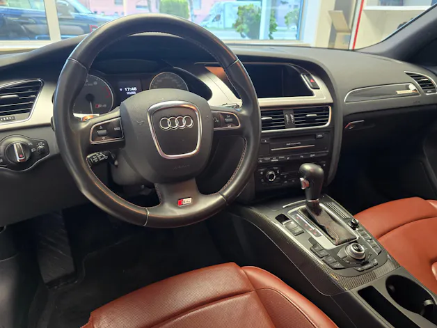 Audi S4 Avant 3.0 TFSI quattro S-tronic