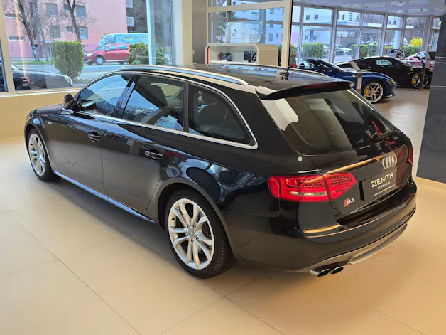 Audi S4 Avant 3.0 TFSI quattro S-tronic