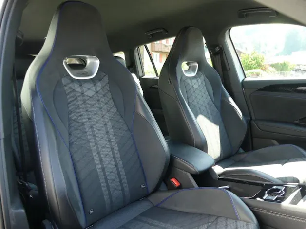 VW Tayron 2.0 TSI R-Line DSG 4Motion