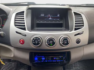 Mitsubishi L 200 2.5 DID Invite Double Cab