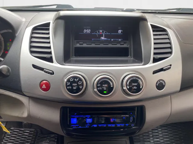 Mitsubishi L 200 2.5 DID Invite Double Cab