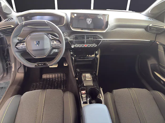 Peugeot 208 1.2 MHEV GT