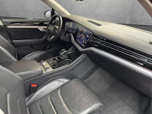 VW Touareg 3.0 TDI Elegance Tiptronic