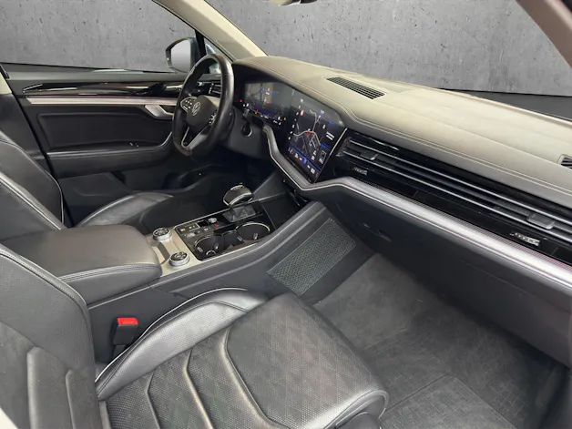 VW Touareg 3.0 TDI Elegance Tiptronic