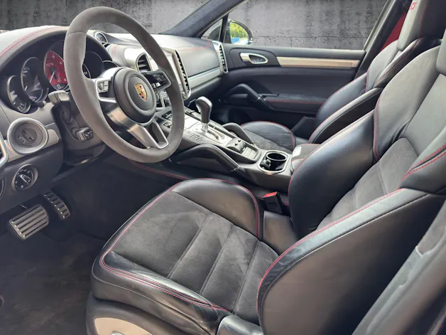 Porsche Cayenne GTS * CH-Fahrzeug aus 1. Hand*