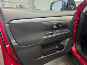 Mitsubishi Outlander 2.2 DID Style 4WD Automatic 7 Sitzplätze