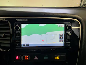 Mitsubishi Outlander 2.2 DID Style 4WD Automatic 7 Sitzplätze