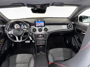 Mercedes-Benz CLA 250 AMG Line 7G-DCT 4Matic | 1.Hand | CH |