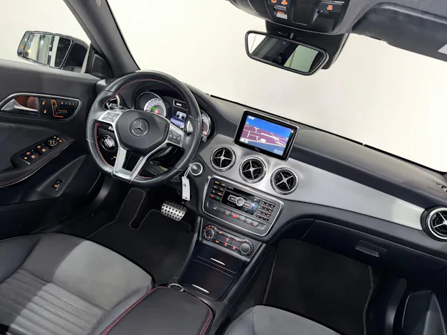 Mercedes-Benz CLA 250 AMG Line 7G-DCT 4Matic | 1.Hand | CH |