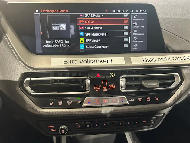 BMW 118i Essential Edition Steptronic