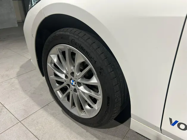 BMW 118i Essential Edition Steptronic