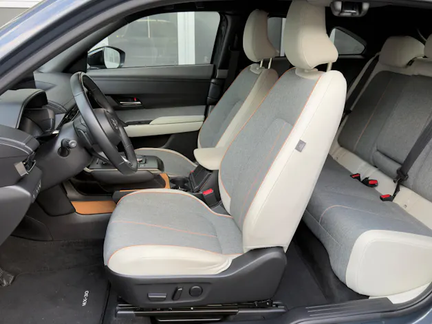 Mazda MX-30 e-Skyactiv R-EV Advantage