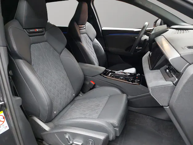 Audi Q6 e-tron quattro