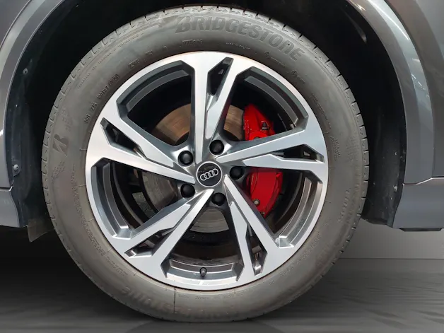 Audi Q6 e-tron quattro