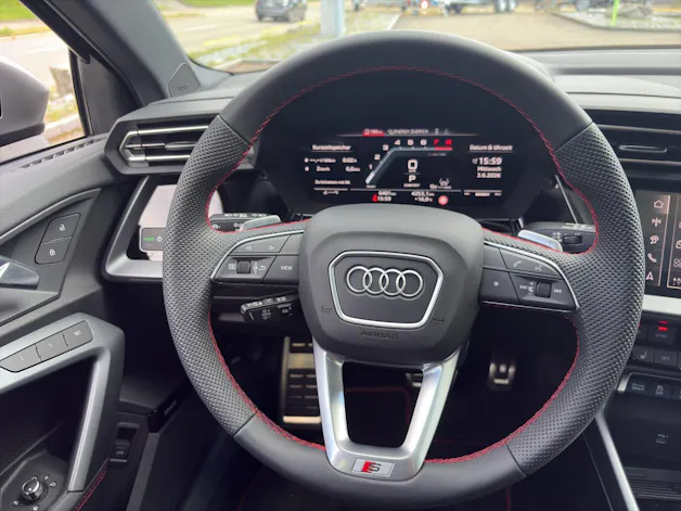 Audi S3 Sportback 2.0 TFSI quattro S-Tronic