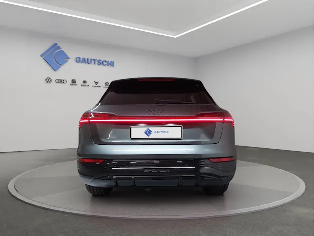 Audi Q8 50 e-tron Black Edition quattro