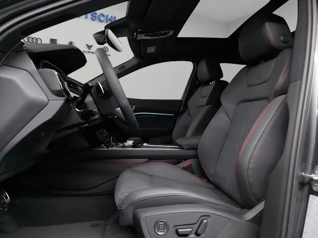 Audi Q8 50 e-tron Black Edition quattro