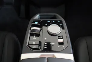 BMW iX xDrive50