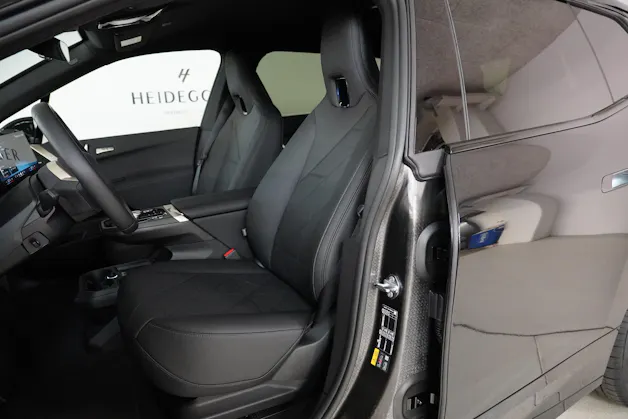 BMW iX xDrive50