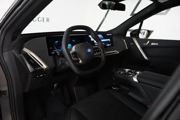 BMW iX xDrive50