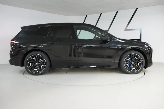 BMW iX xDrive50