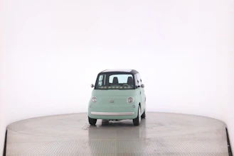 https://vehicle.imgix.net/4339532/d60694cd-269d-472e-af3e-908e52b254db.jpg