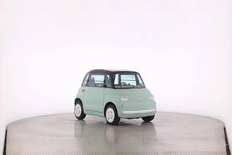 https://vehicle.imgix.net/4339532/ffeb6e86-1f6f-4407-ba19-b63862157450.jpg