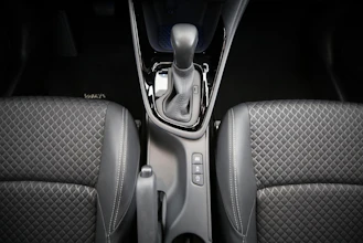 https://vehicle.imgix.net/4339534/990a4359-19fe-44da-a14a-1cb8f6eabc08.jpg