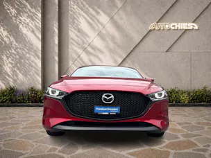 MAZDA 3 Hatchback 2.0 186 Revolution