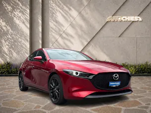 MAZDA 3 Hatchback 2.0 186 Revolution