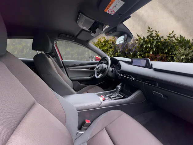 MAZDA 3 Hatchback 2.0 186 Revolution