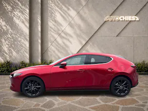 MAZDA 3 Hatchback 2.0 186 Revolution