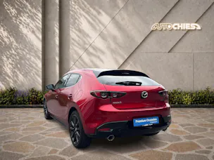 MAZDA 3 Hatchback 2.0 186 Revolution