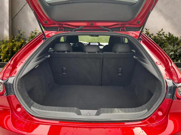 MAZDA 3 Hatchback 2.0 186 Revolution