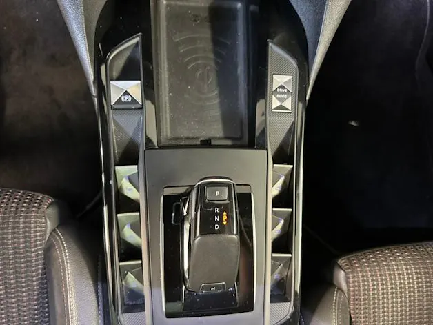 DS Automobiles 3 Crossback 1.2 PureTech 130 Performance Line
