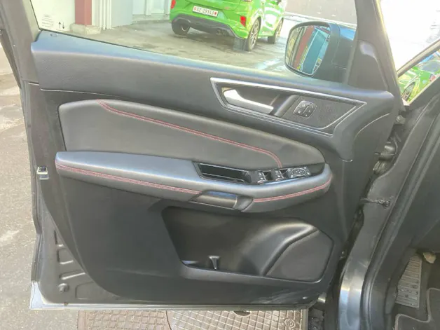 Ford S-Max 2.5 Hybrid ST-Line