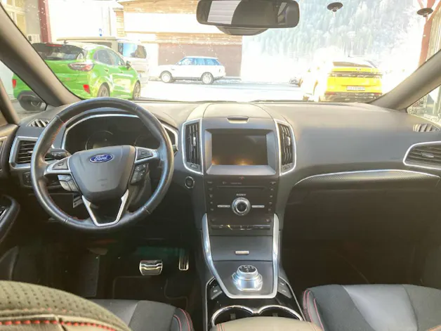 Ford S-Max 2.5 Hybrid ST-Line