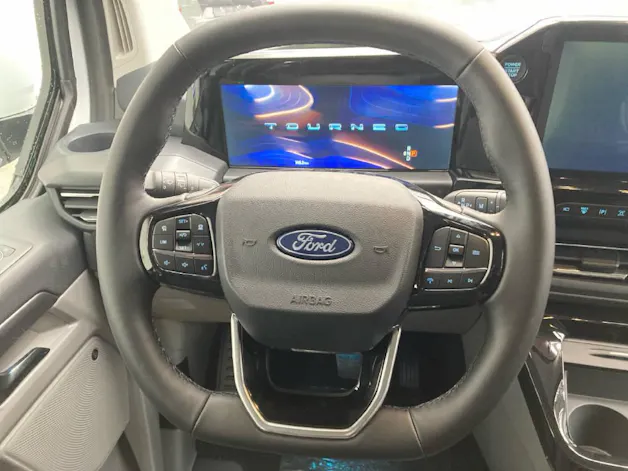 Ford Tourneo C Bus 320 L1 2.0 EcoBlue 170 Titanium X 4x4