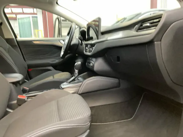 Ford Focus Station Wagon 1.0i EcoB Hybrid 155 ST-Line X